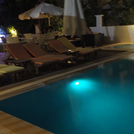 Lapis Port Surf Hotel Alaçatı Buitenkant foto