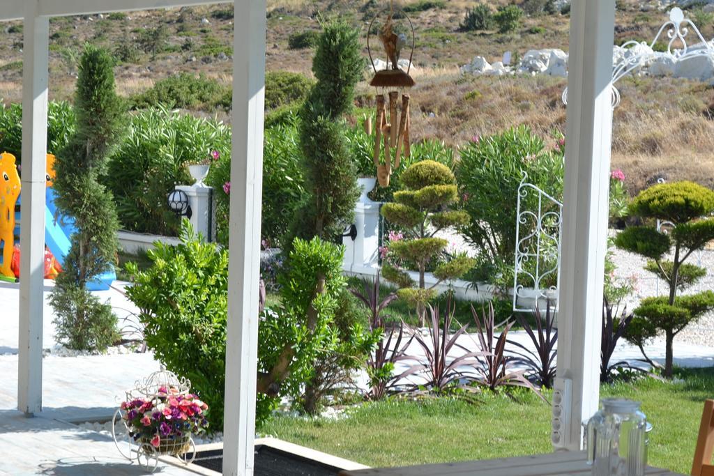 Lapis Port Surf Hotel Alaçatı Buitenkant foto