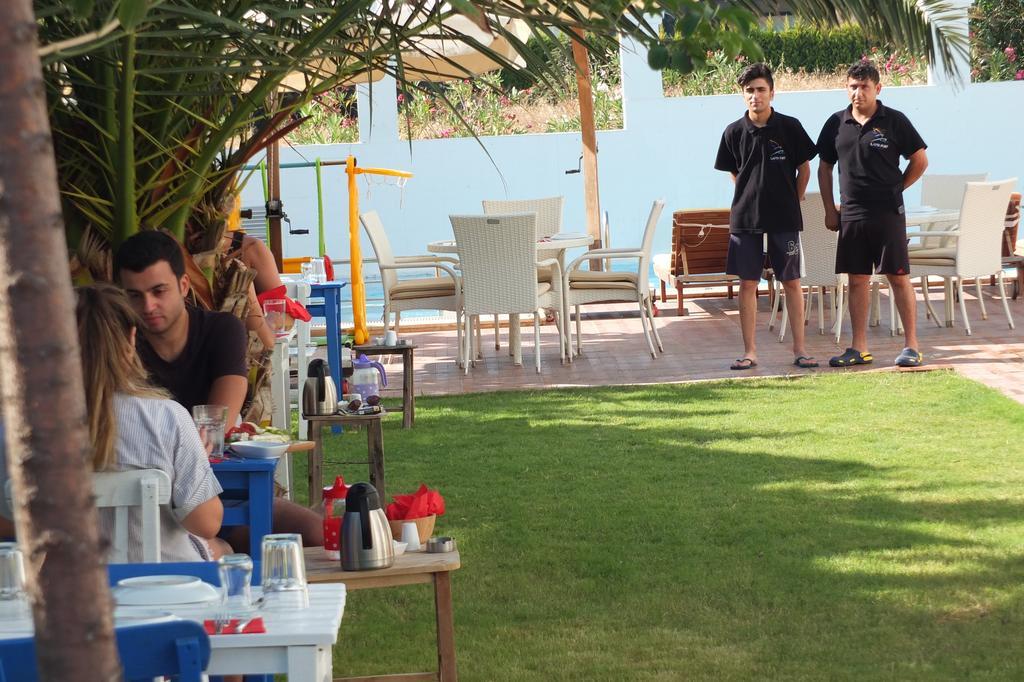 Lapis Port Surf Hotel Alaçatı Buitenkant foto
