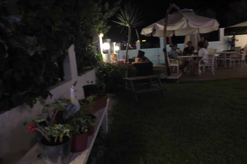 Lapis Port Surf Hotel Alaçatı Buitenkant foto