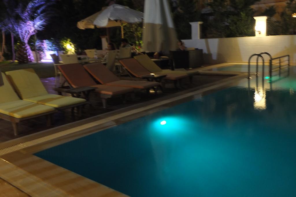 Lapis Port Surf Hotel Alaçatı Buitenkant foto